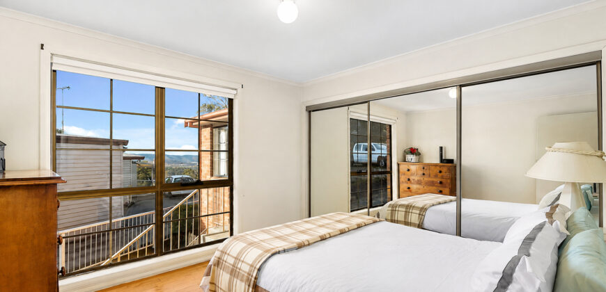 8 Dewrang Place, MOUNT STUART TAS 7000