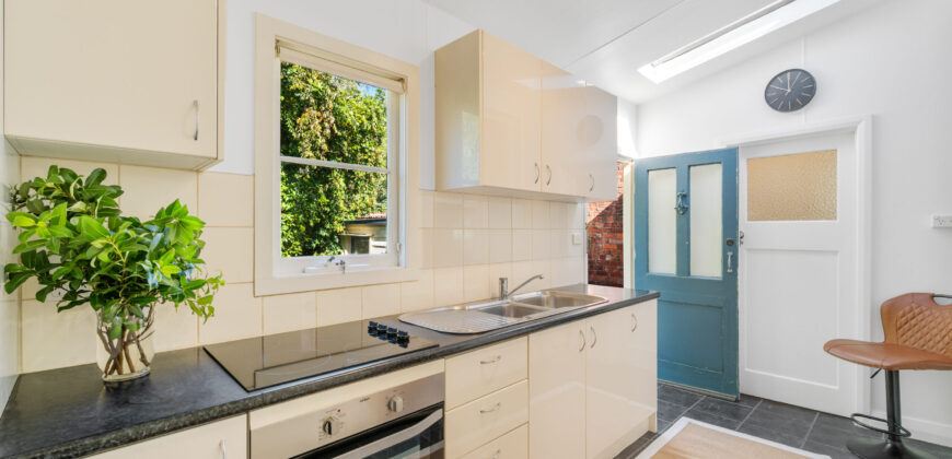 22 Thomas Street, North Hobart