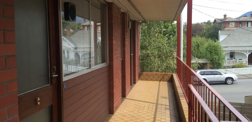 4/11 Byron Street, SANDY BAY