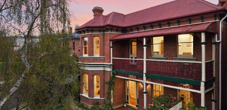 225 Bathurst St, West Hobart TAS 7000