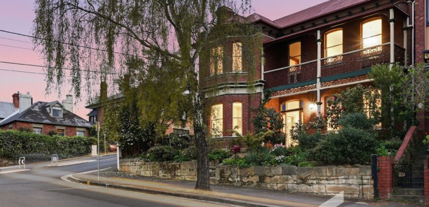 225 Bathurst St, West Hobart TAS 7000