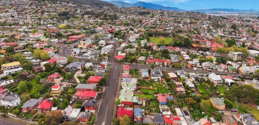 225 Bathurst St, West Hobart TAS 7000