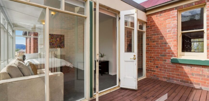 225 Bathurst St, West Hobart TAS 7000